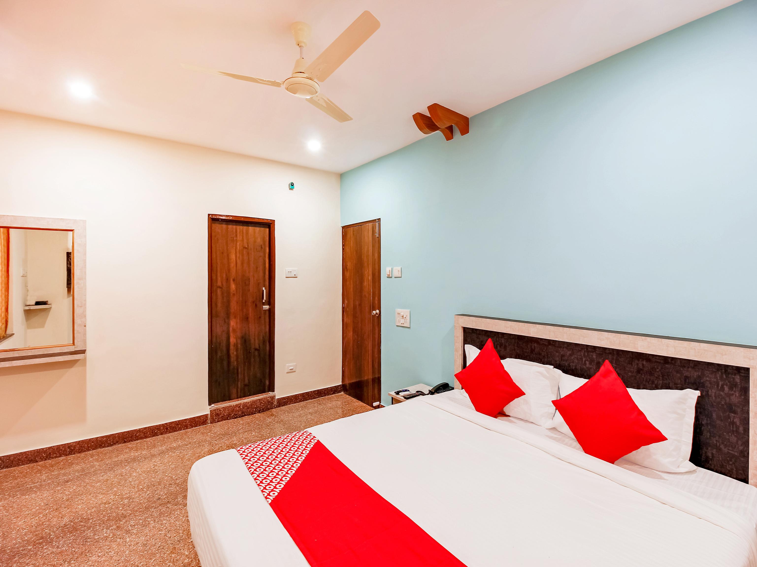 Capital O Hotel Vaishnavi Secundurabad Exterior foto